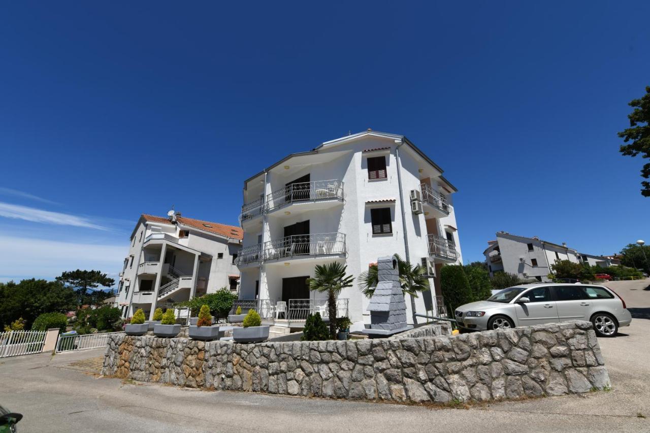 Apartmani Totic Malinska Exteriér fotografie