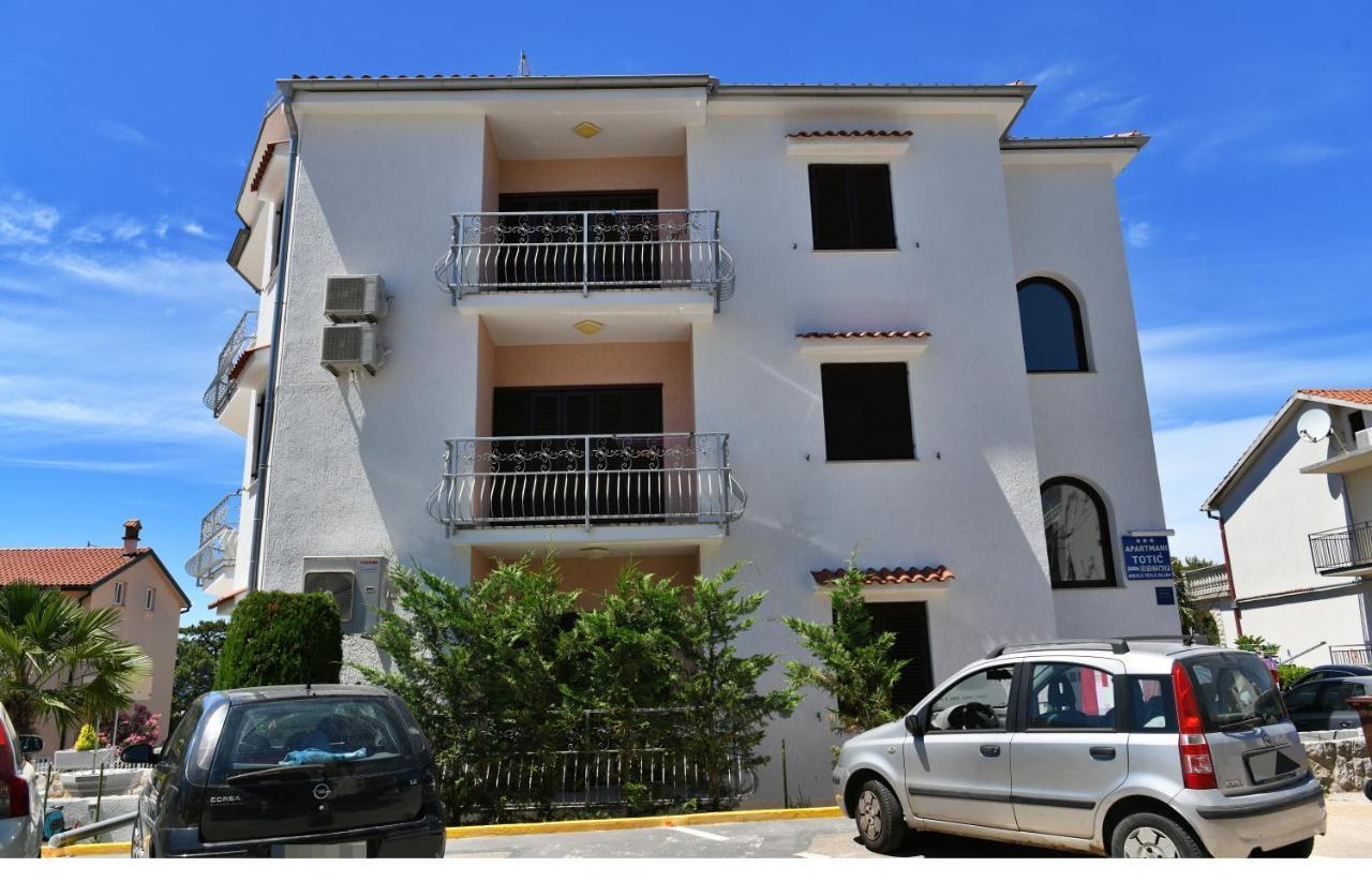 Apartmani Totic Malinska Exteriér fotografie