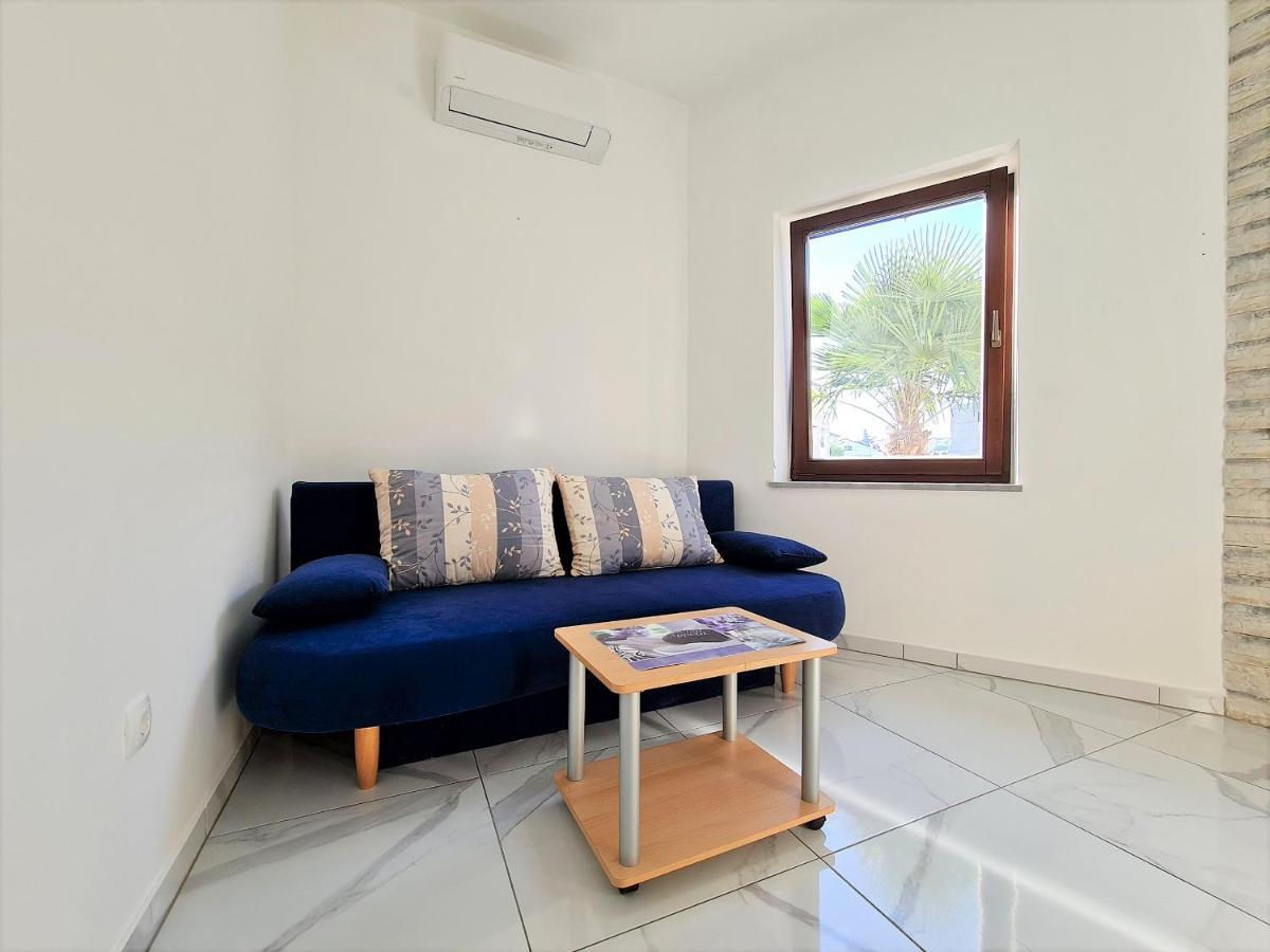 Apartmani Totic Malinska Exteriér fotografie