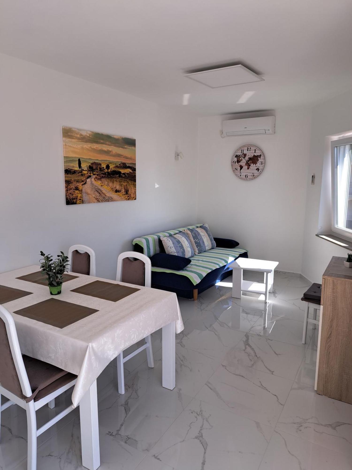 Apartmani Totic Malinska Exteriér fotografie