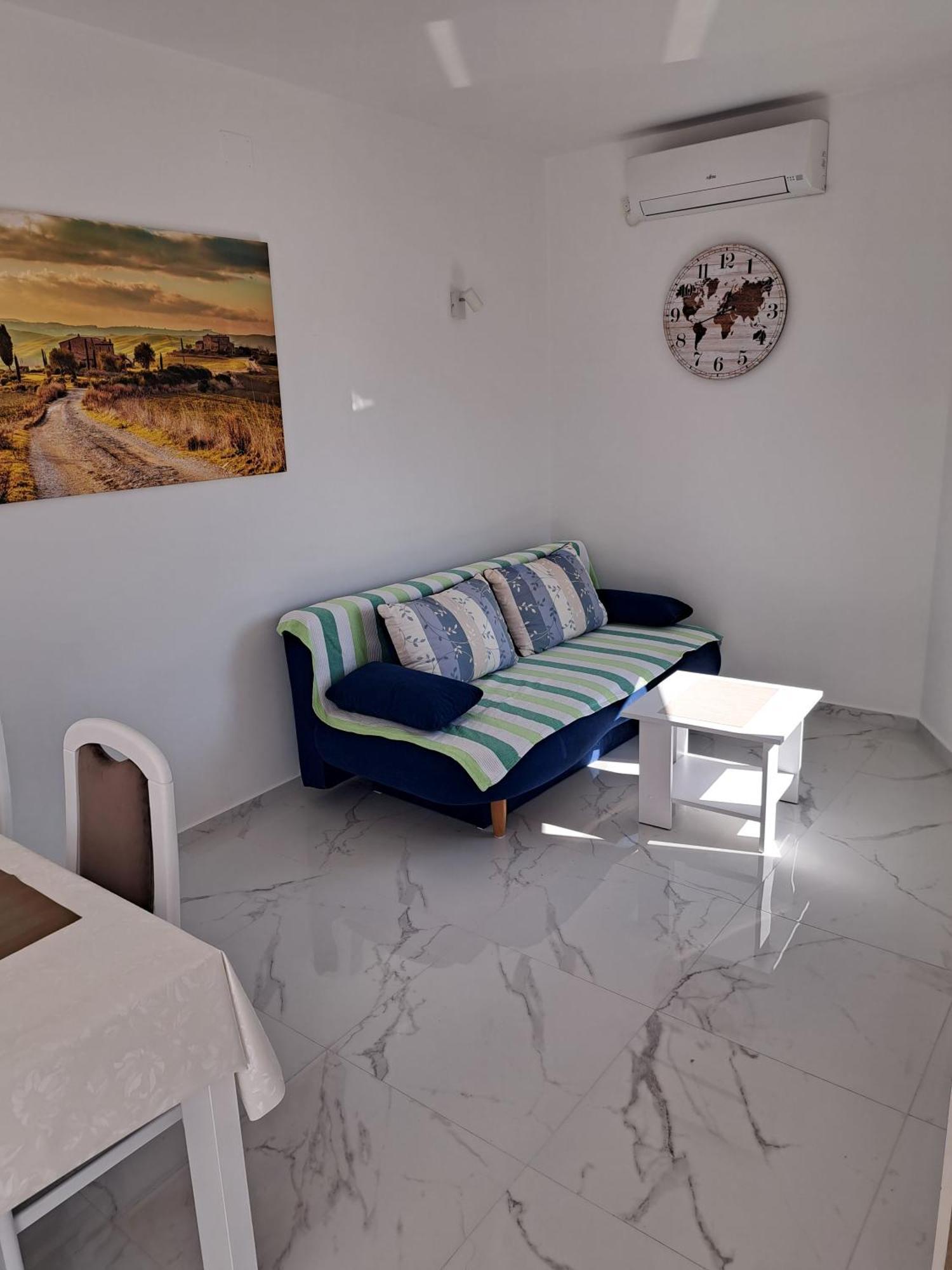 Apartmani Totic Malinska Exteriér fotografie