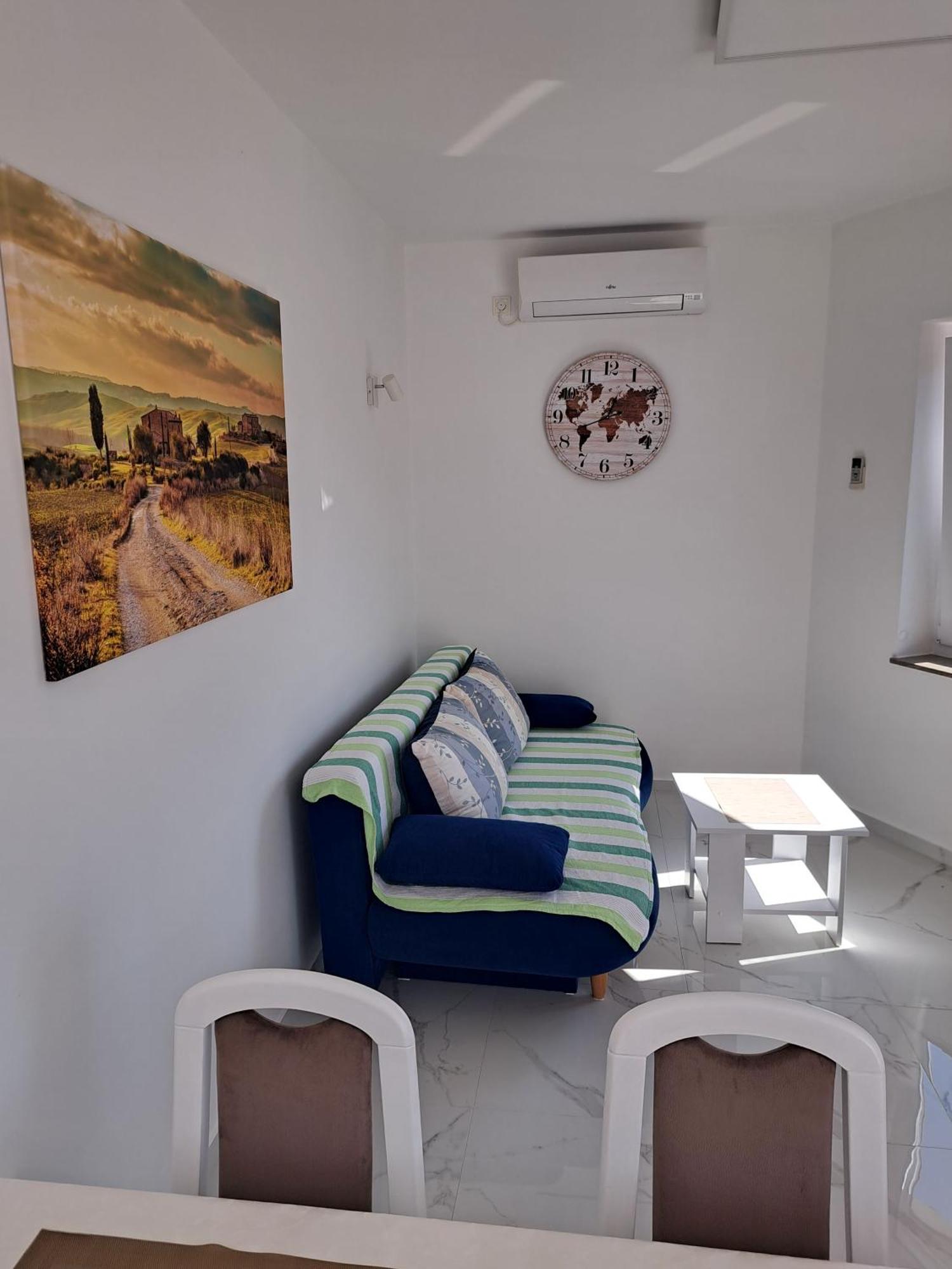 Apartmani Totic Malinska Exteriér fotografie